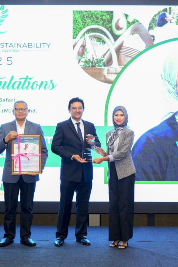 new award habibrollonhq (2)